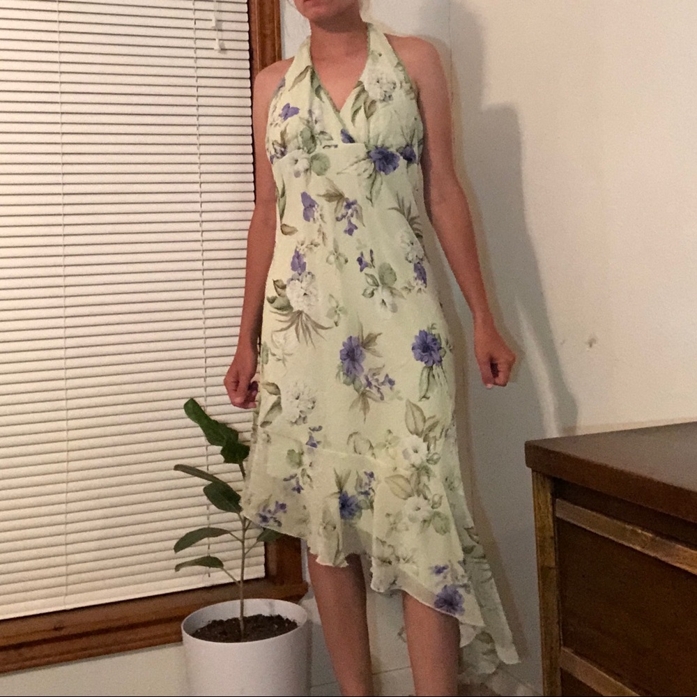 beautiful dress (read desc)